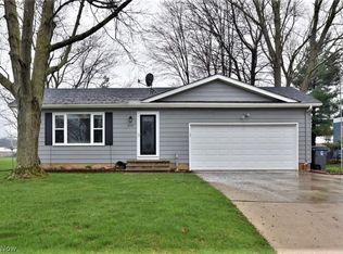 6718 Som Center Rd, Solon, OH 44139