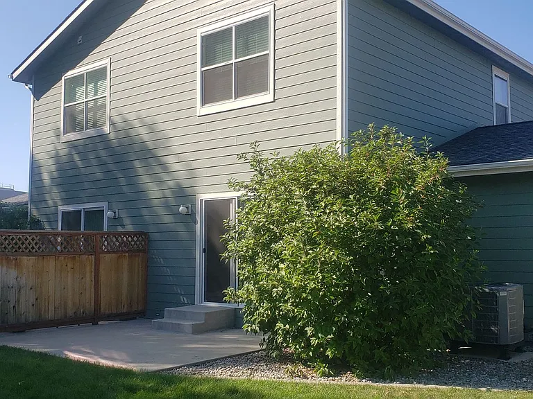 1328A E 6th St — Photo 3