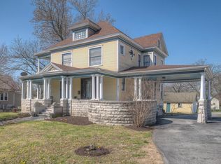 1215 S Garrison Ave, Carthage, MO 64836
