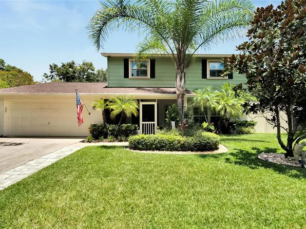4017 Bell Grande Dr, Valrico, FL 33596