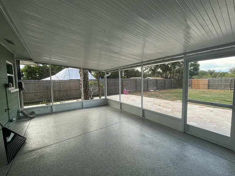 310 Dorchester Dr — Photo 25