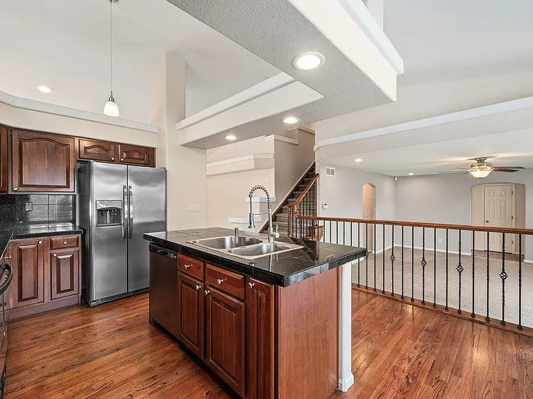 52801 Foxborough Ct — Photo 15