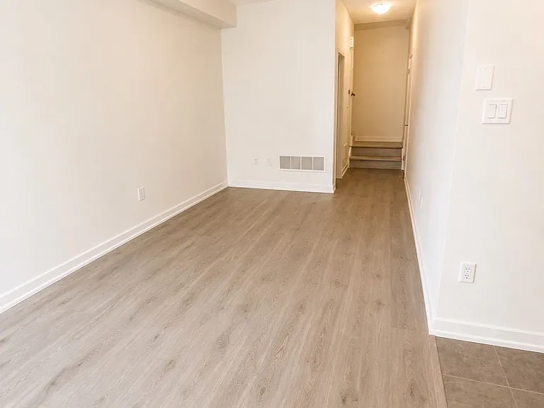 51 Florence St #9 — Photo 3
