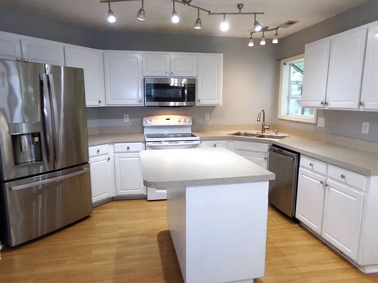 711 Barney Fones Dr — Photo 10