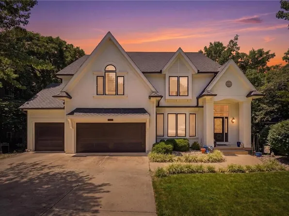 10340 S Hollis Ln, Olathe, KS 66061