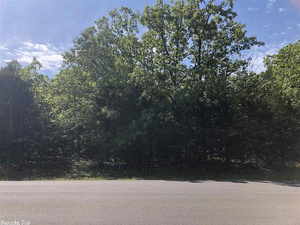 2nd image of 809 N Van Winkle Dr