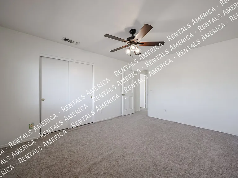 820 N Granada Dr — Photo 33