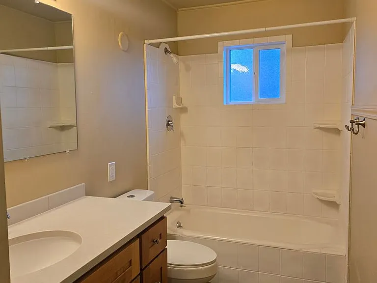 2531 Stephenson Ave #A — Photo 28