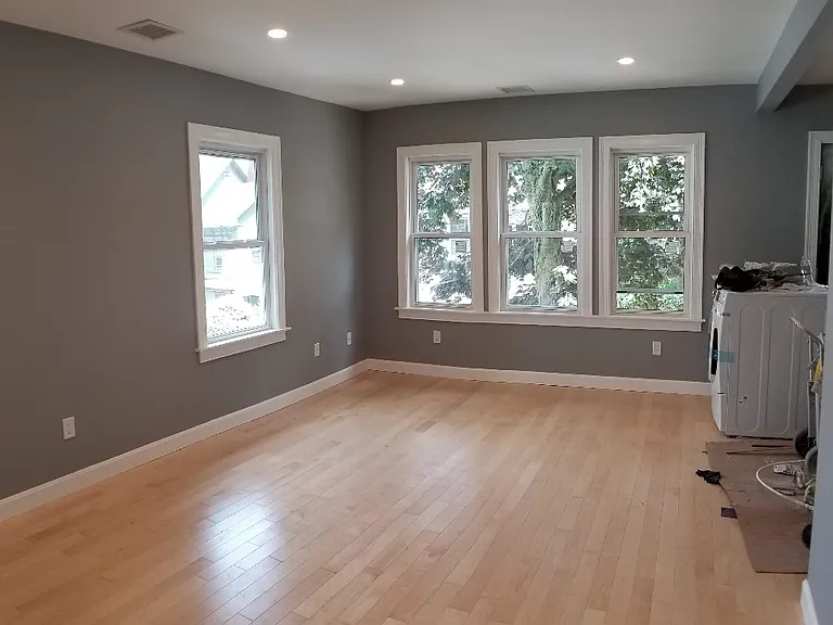 31 Thornton St #2 — Photo 6