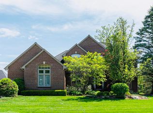 3801 Fawn Dr, Rochester, MI 48306