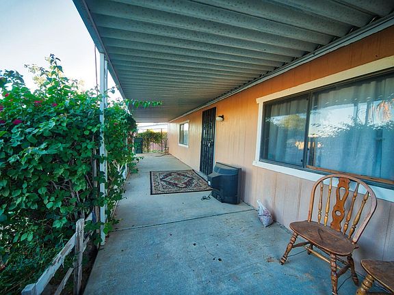 4th image of 1502 N 180th Dr