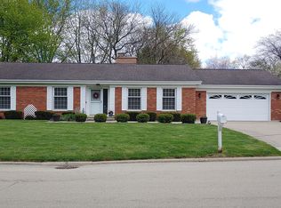 1401 Hillcrest Dr, Mendota, IL 61342