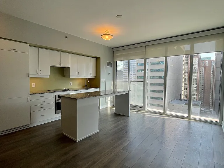 426 University Ave #1709 — Photo 7