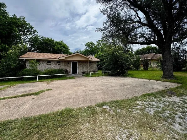 1115 Alexander Rd, Stephenville, TX 76401