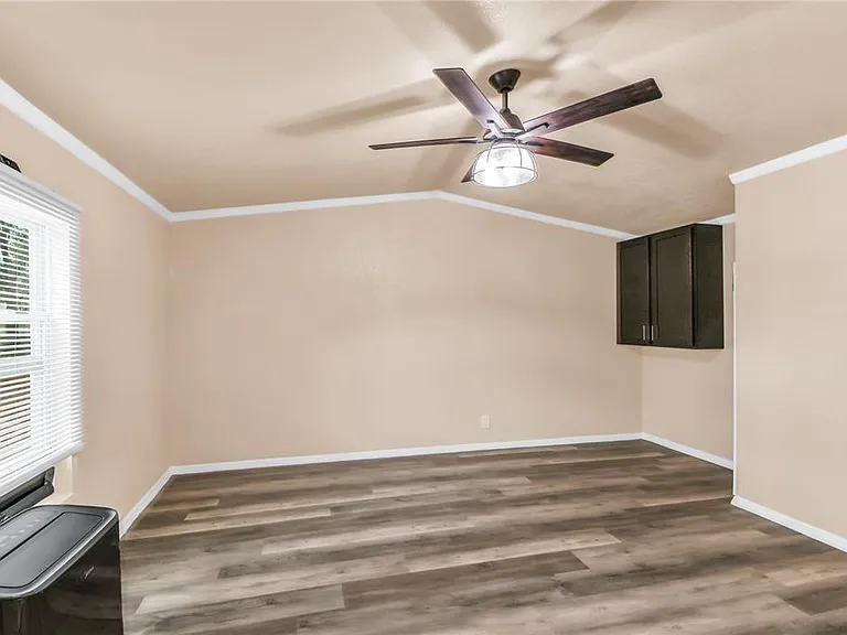 7457 NE Highway 349 — Photo 12