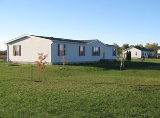 3014 N Benton Carroll Rd, Oak Harbor, OH 43449