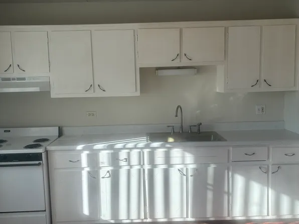 1525 Ogden Ave APT 21, Downers Grove, IL 60515