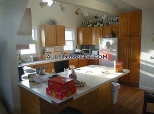 40 Brainerd Rd APT 3F, Allston, MA 02134