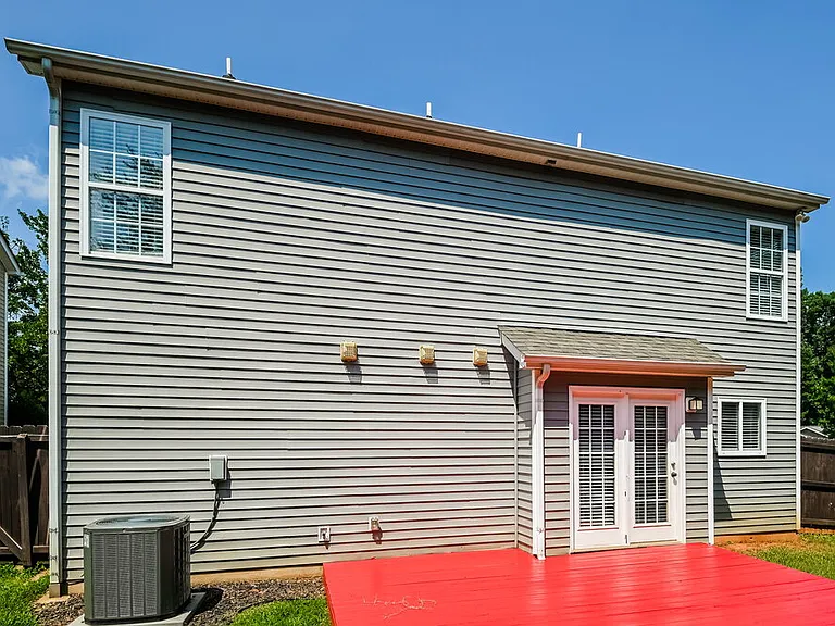 1422 Majestic Meadow Dr — Photo 17