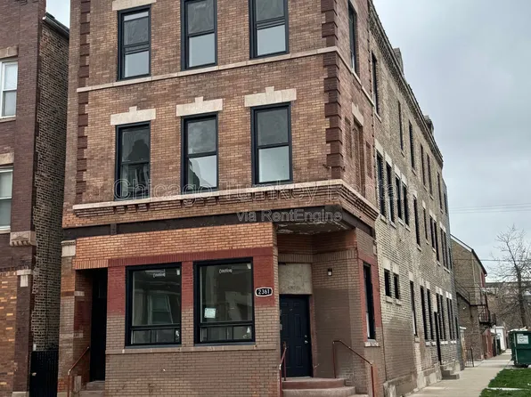 2361 S Whipple St #1F, Chicago, IL 60623