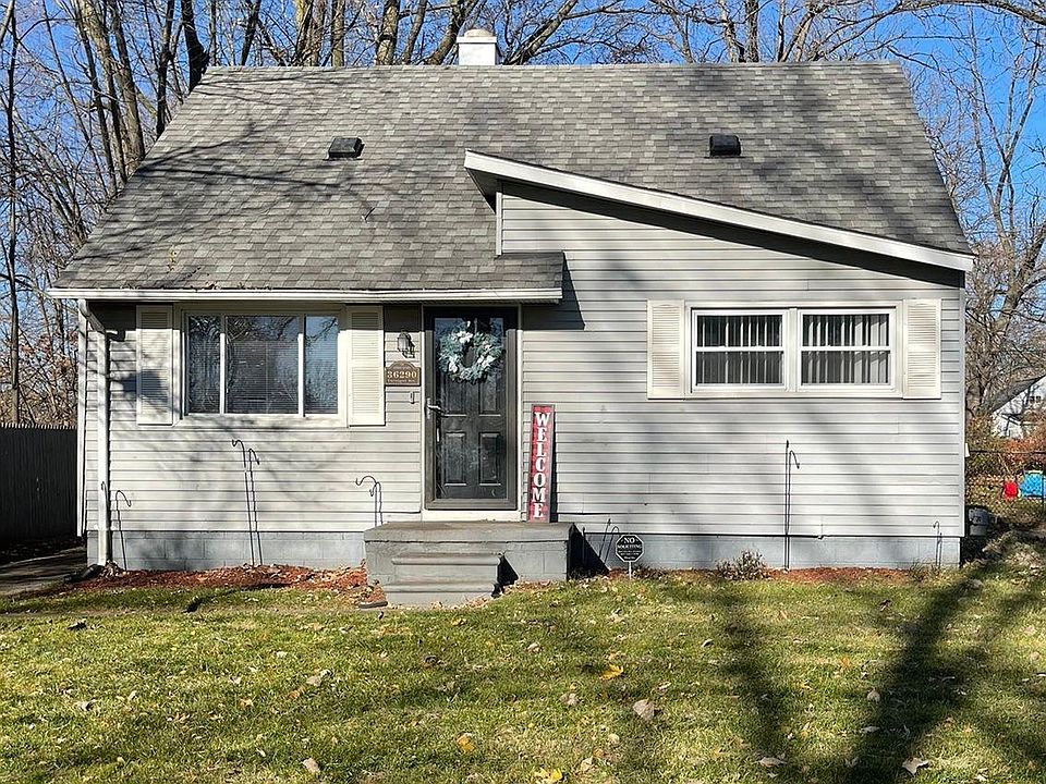 1st image of 36290 Farragut Ave