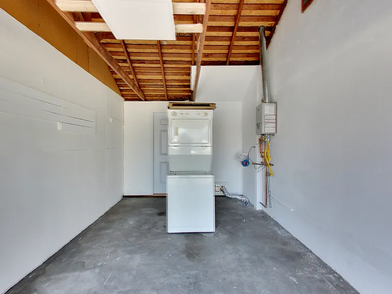 1500 162nd Ave — Photo 17