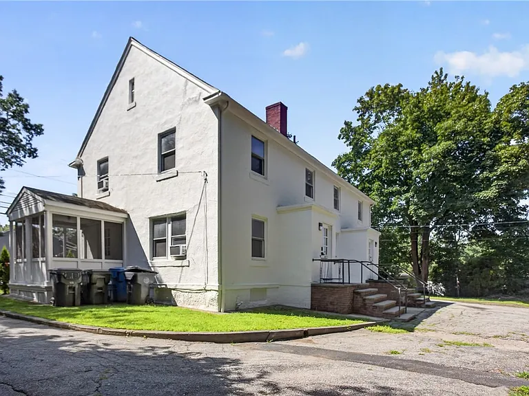476 Providence St — Photo 50