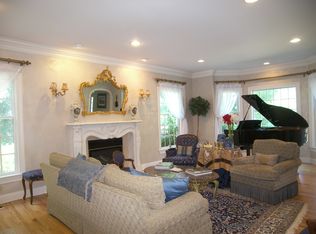 52 Old Studio Rd, New Canaan, CT 06840