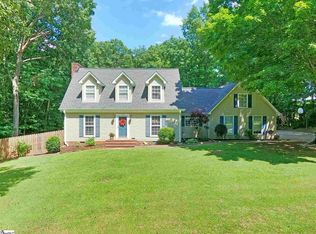 516 Cambridge Dr, Spartanburg, SC 29301