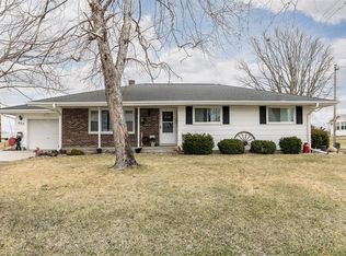400 3rd Ave, Newhall, IA 52315