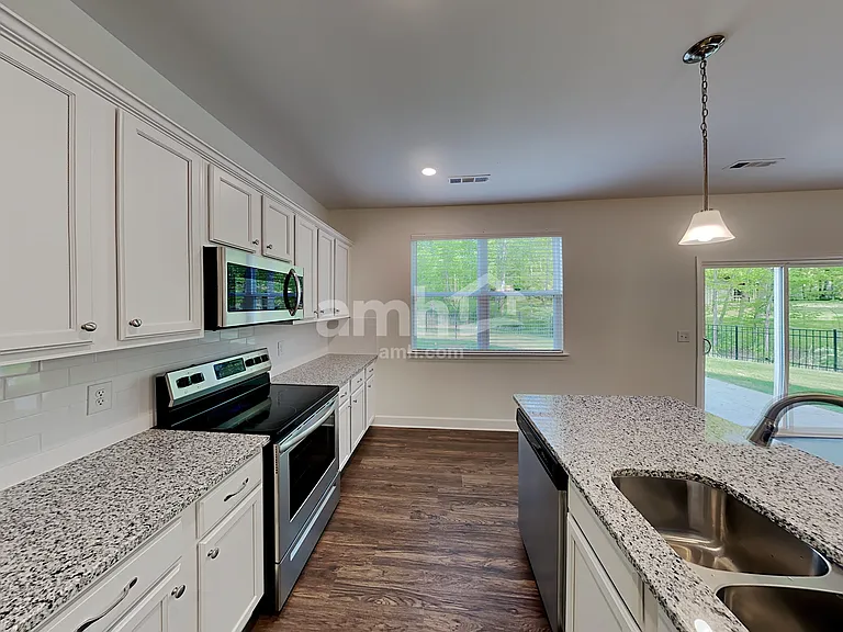 1033 Bluewater Point Dr — Photo 3