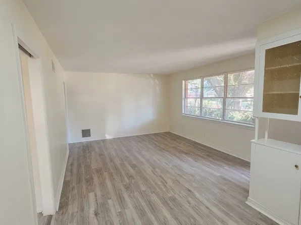 802 Camilla Dr, Shreveport, LA 71104