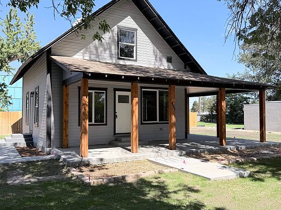 2nd image of 488 3rd Ave W