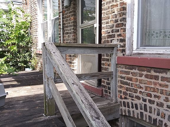 2nd image of 7336 S Kenwood Ave