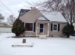 927 Canterbury St SW, Wyoming, MI 49509