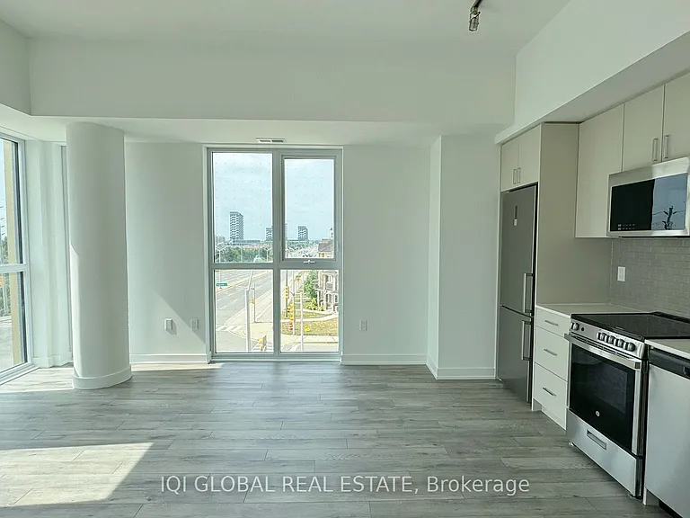1005 Dundas St E #556 — Photo 12