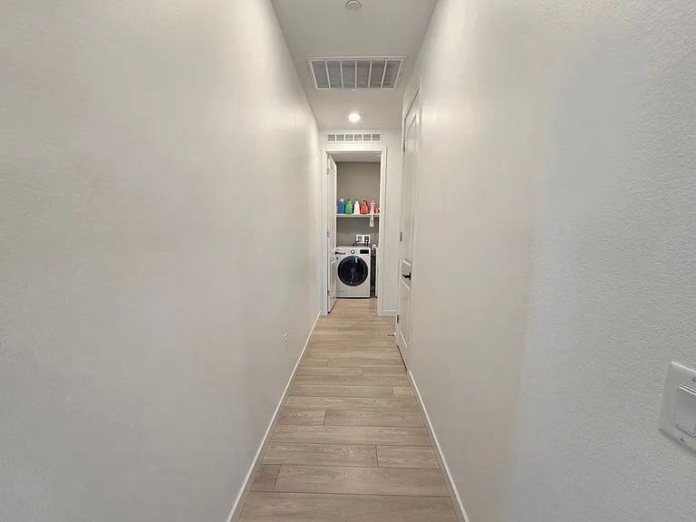 3336 Emerald Ln — Photo 12