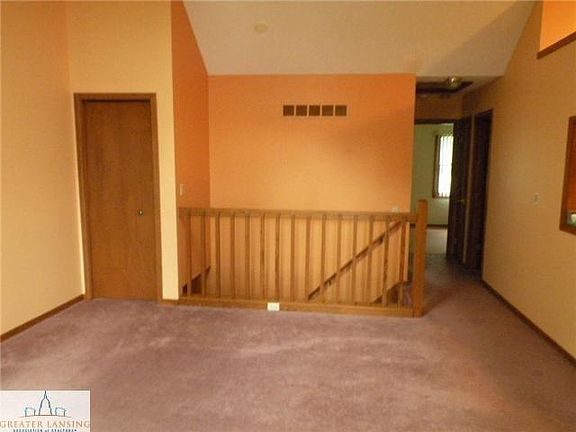 2nd image of 7524 Glen Terra Dr