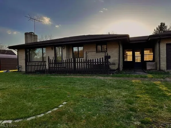 1140 Esther Ave, Wellsville, OH 43968