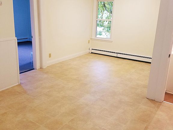 Living/Dining area
