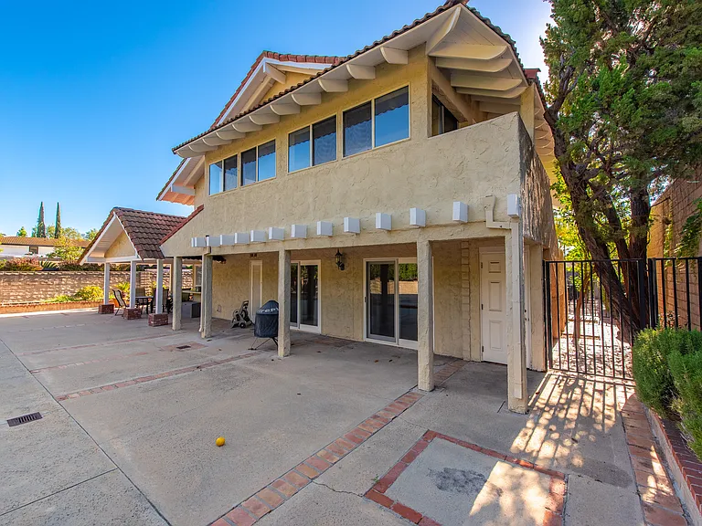 4500 Yorkfield Ct — Photo 49