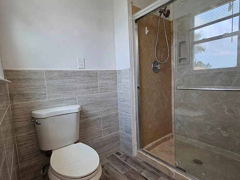 328 Rees Dr — Photo 27