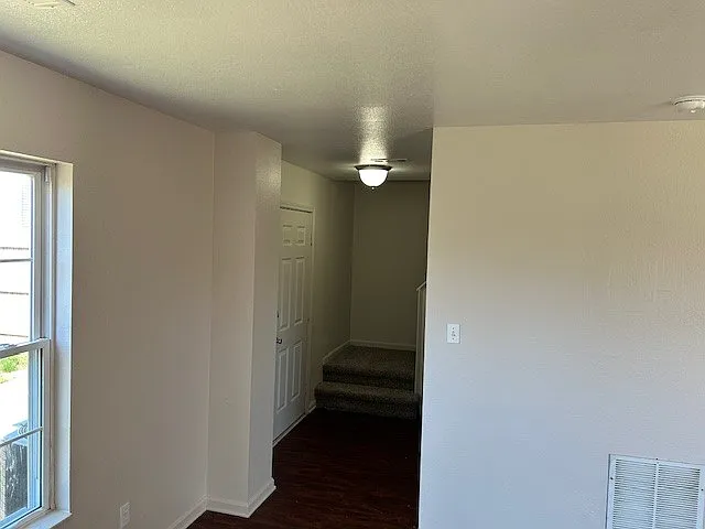 6773 Boston Dr — Photo 5