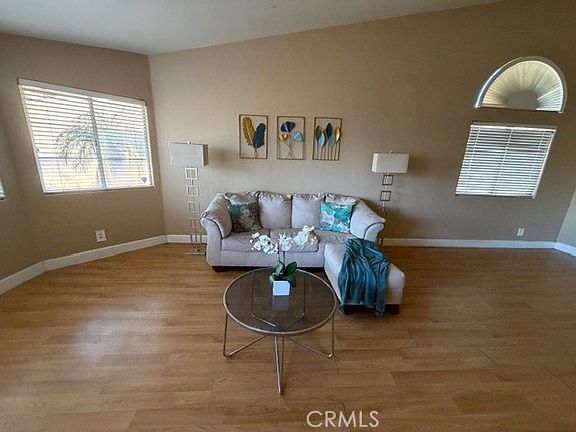 3rd image of 33450 Walham Rise