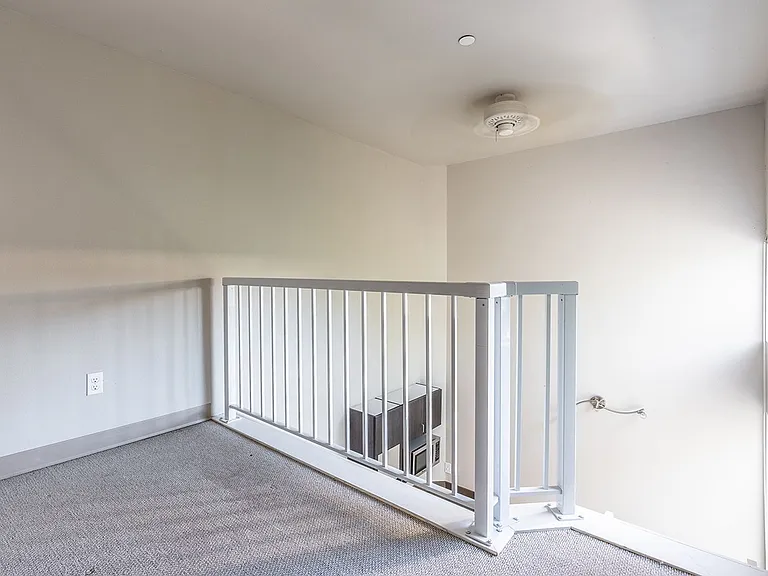 Alcove Ballard Apartments — Photo 17