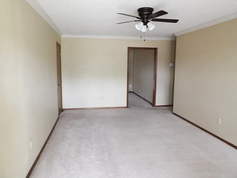 6706 SW Cherokee Cir — Photo 2