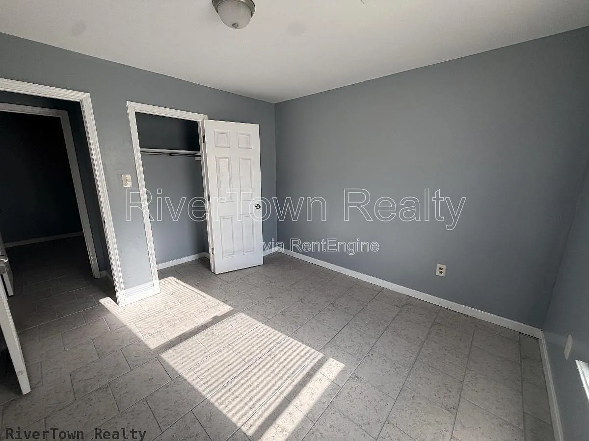 3 bed, 1.0 bath, 1184 sqft, $1,195 — Photo 3