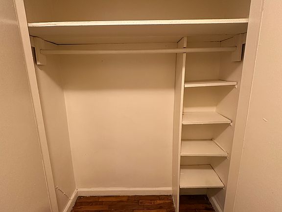 5th image of 647 Albany Ave APT 1H