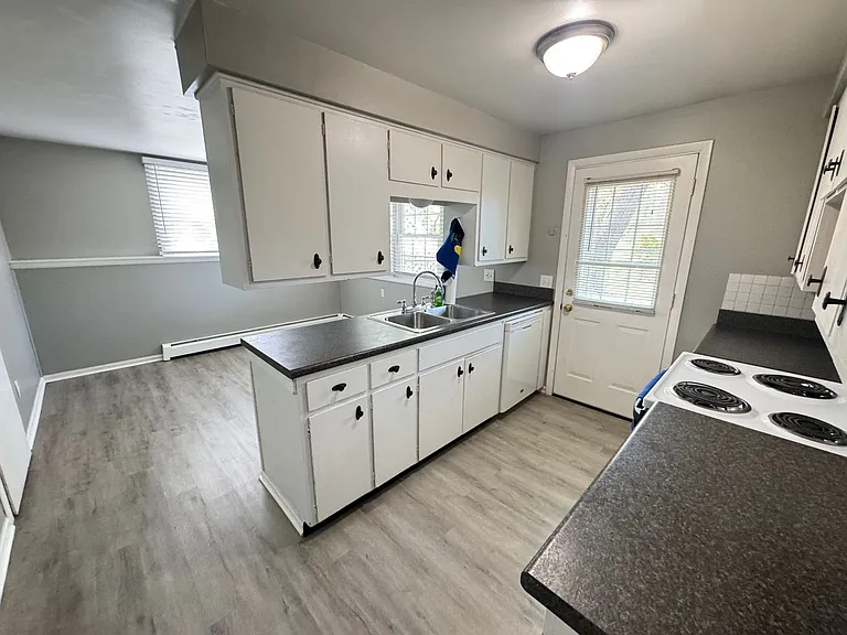11139 Mountain Ash Ave NW — Photo 2