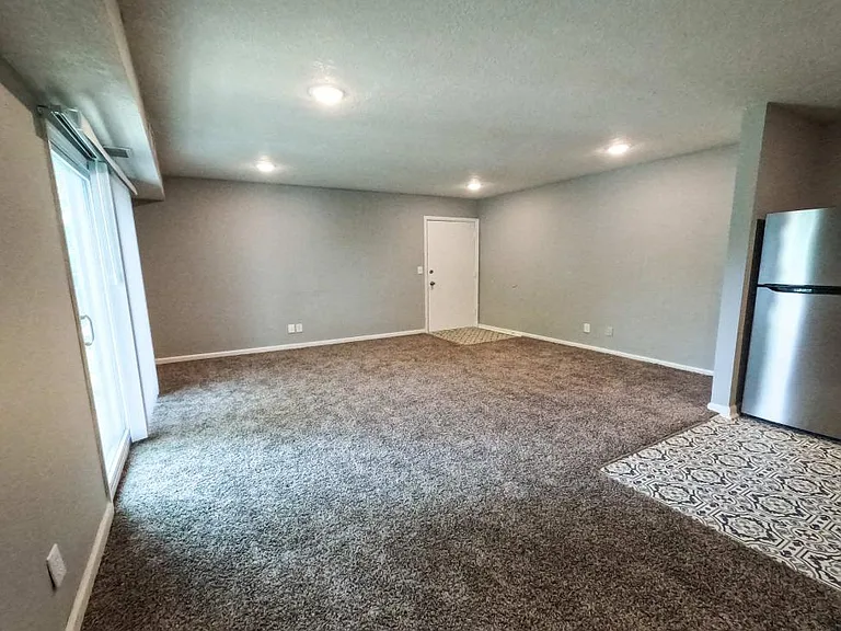 Royal Valley — Photo 23